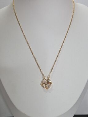 Gold Tone Stainless Steel Chain Necklace Heart Clover Magnetic Pendant Elegant